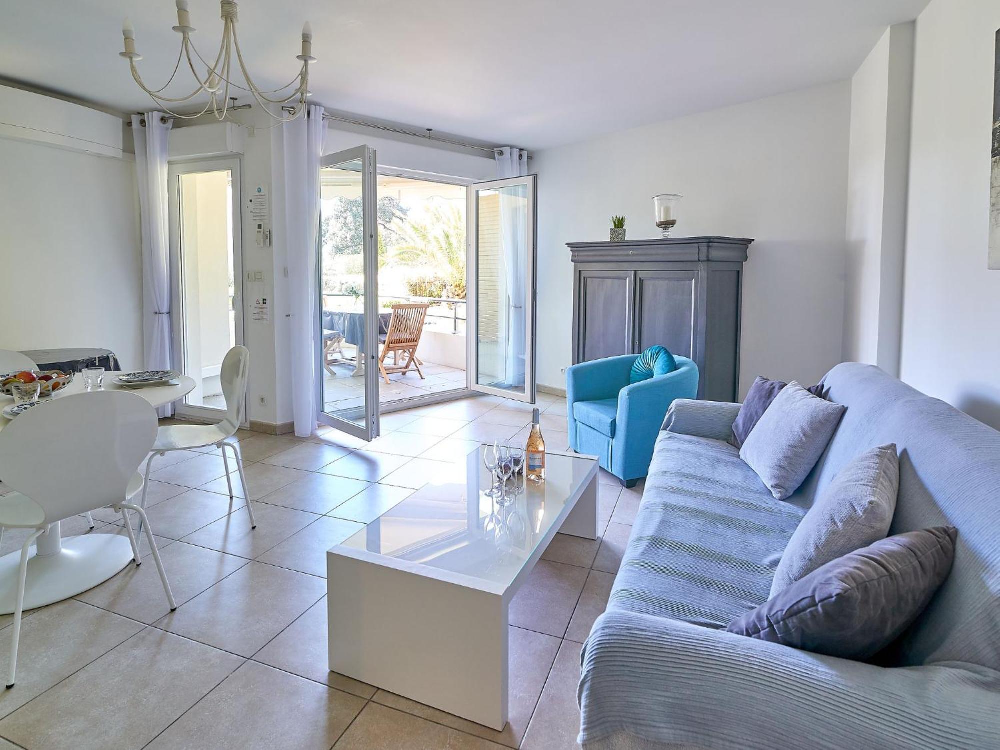 Apartment Les Rivages De L'Esterel By Interhome บูลูรีส์-ซูร์-แมร์ ภายนอก รูปภาพ